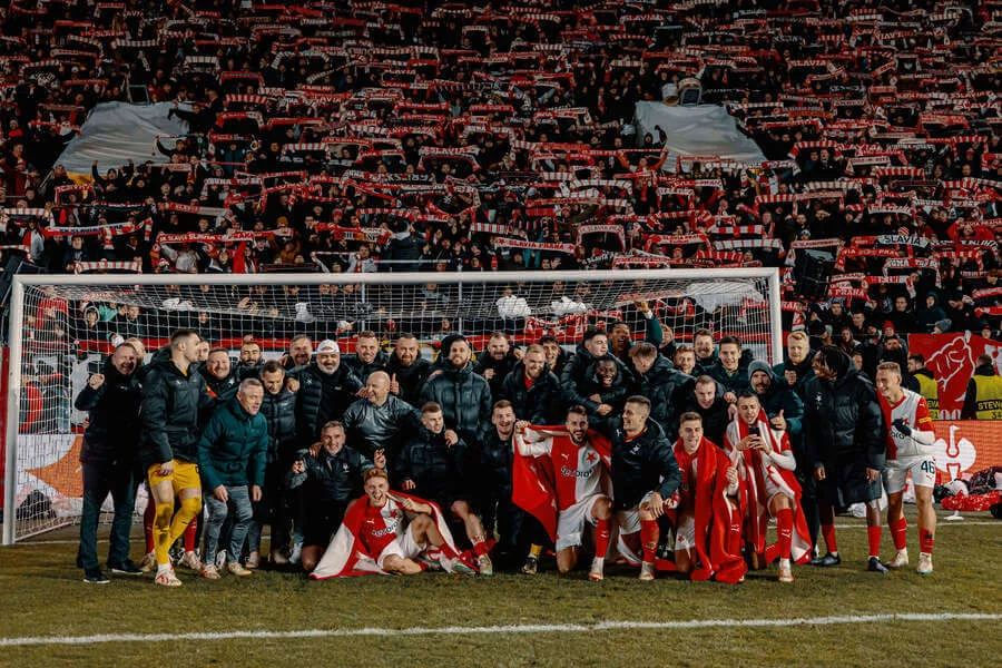 Fotbalový zážitek s výhledem na hvězdy: SK Slavia Praha